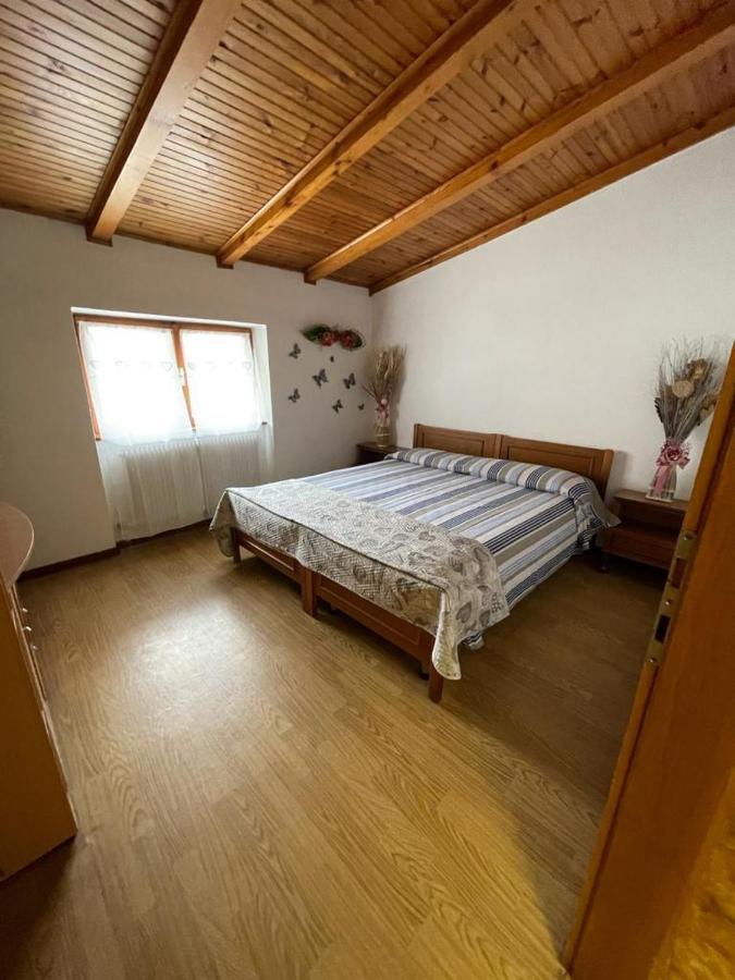 דירות ספורמאג'יורה Palazzina Rosa מראה חיצוני תמונה