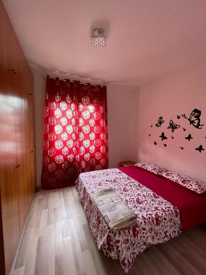 דירות ספורמאג'יורה Palazzina Rosa מראה חיצוני תמונה