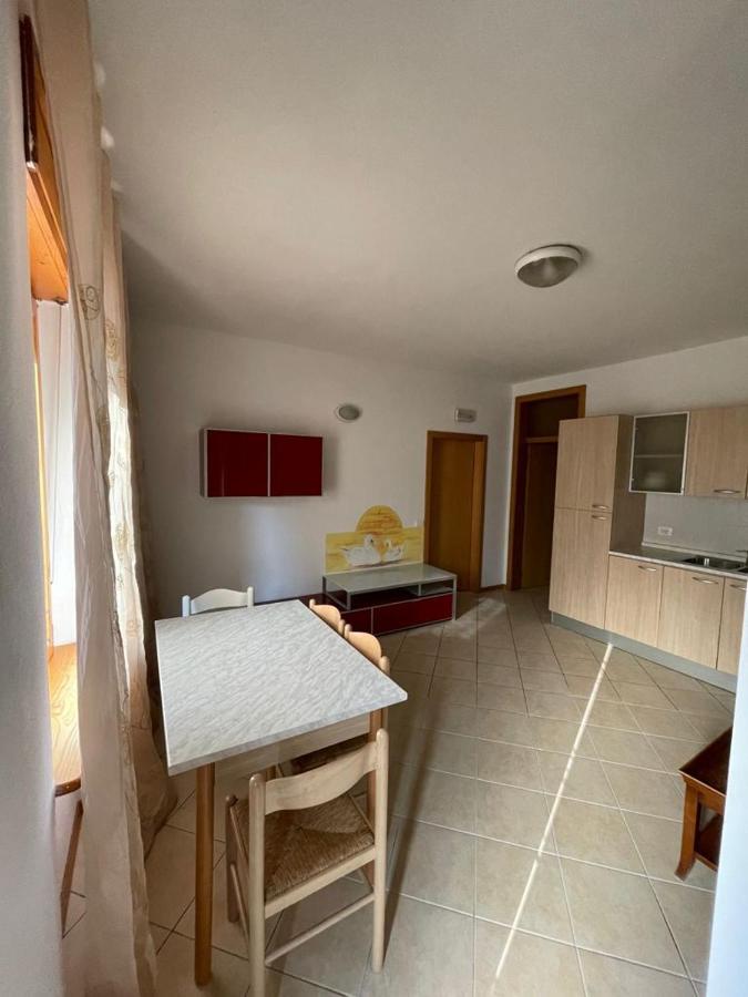 דירות ספורמאג'יורה Palazzina Rosa מראה חיצוני תמונה