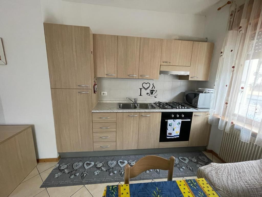 דירות ספורמאג'יורה Palazzina Rosa מראה חיצוני תמונה
