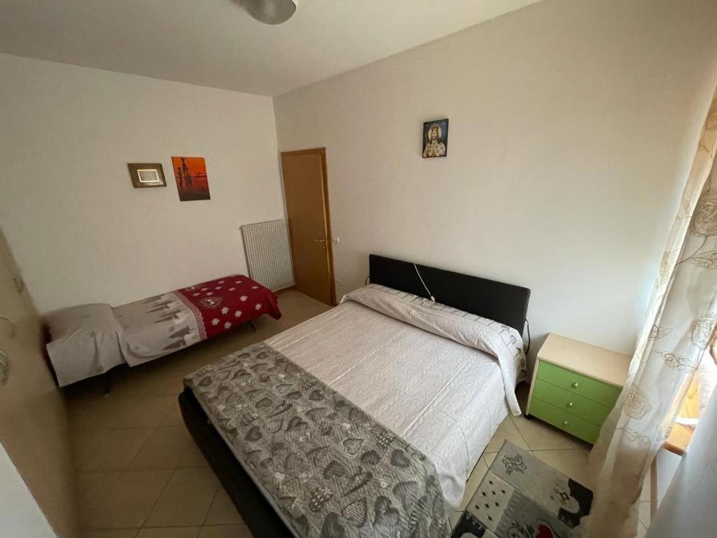 דירות ספורמאג'יורה Palazzina Rosa מראה חיצוני תמונה