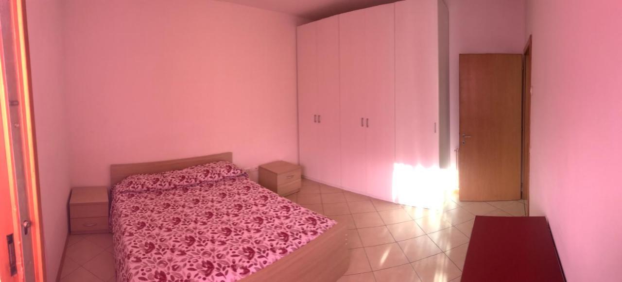 דירות ספורמאג'יורה Palazzina Rosa מראה חיצוני תמונה