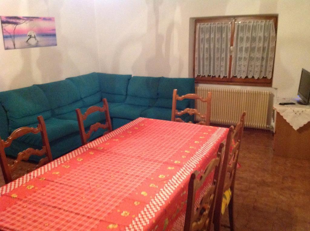 דירות ספורמאג'יורה Palazzina Rosa מראה חיצוני תמונה