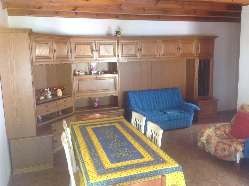 דירות ספורמאג'יורה Palazzina Rosa מראה חיצוני תמונה